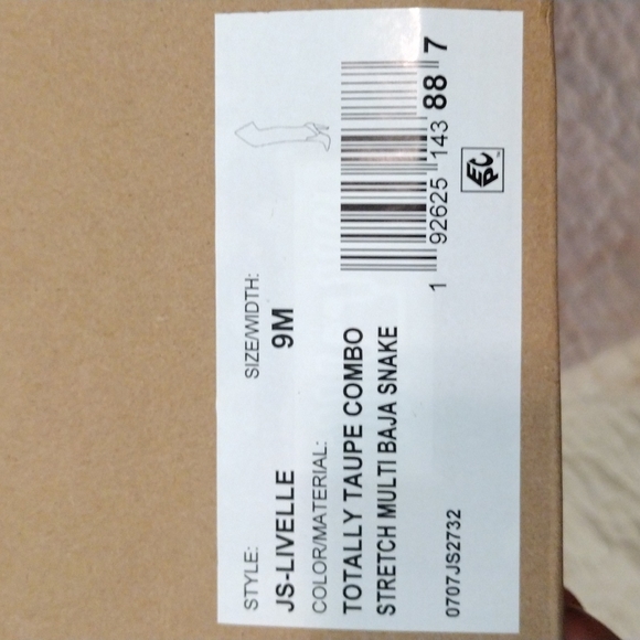 Jessica Simpson Over The Knee Boots 🤩 - Picture 6 of 7